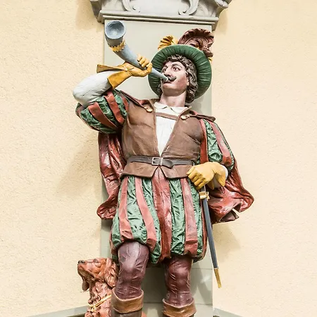 Waldhorn Hotel 3*