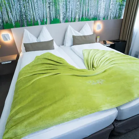 Waldhorn Hotel 3*